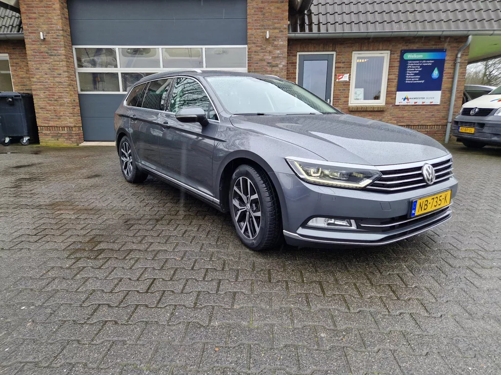 Volkswagen Passat Variant 1.4 TSI ACT Connected Series Plus